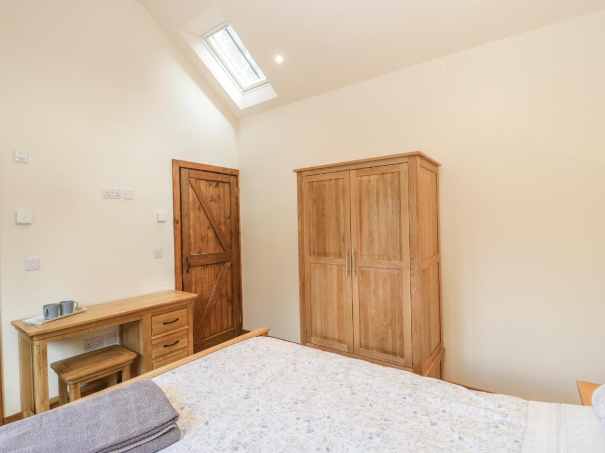 Villa The Milking Barn Yeovil Esterno foto